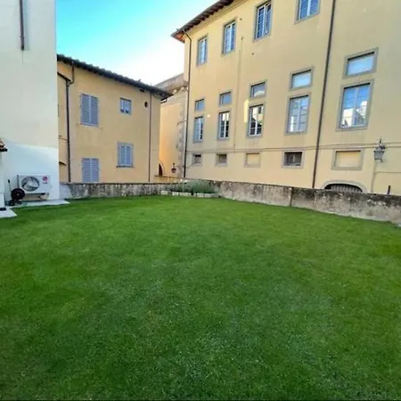 Of Piero Apartment Arezzo