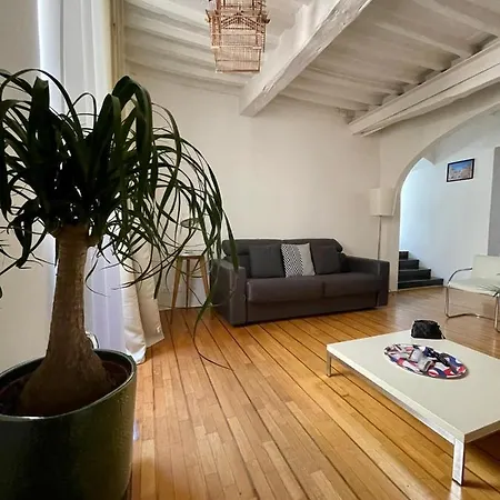 Of Piero Apartment *
